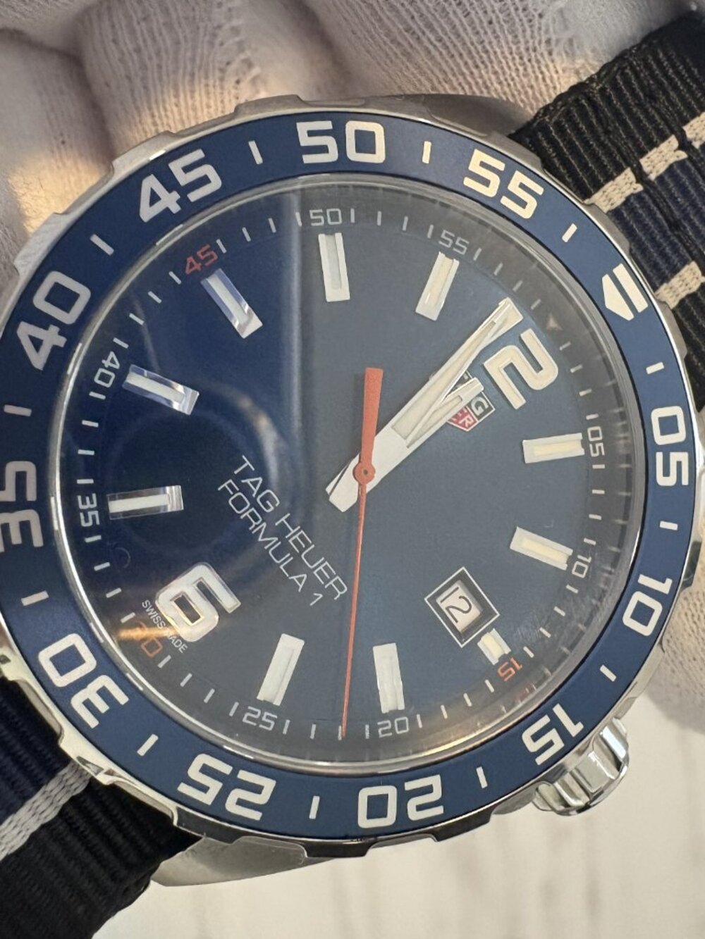 TAG Heuer Formula 1 Quartz Watch - Picture 6 of 12